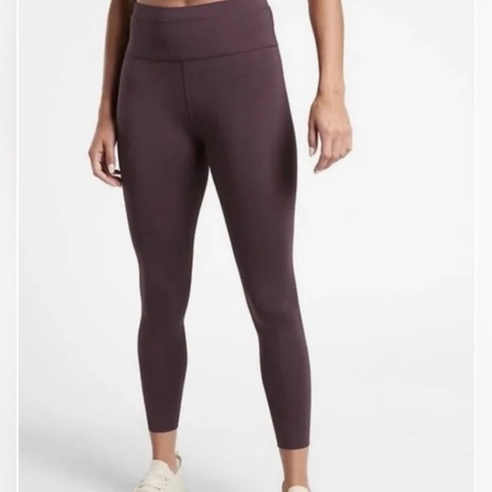 Athleta Accelerate 7/8 Tights High Rise Egg Plant Athleisure SwiftLite Leggings